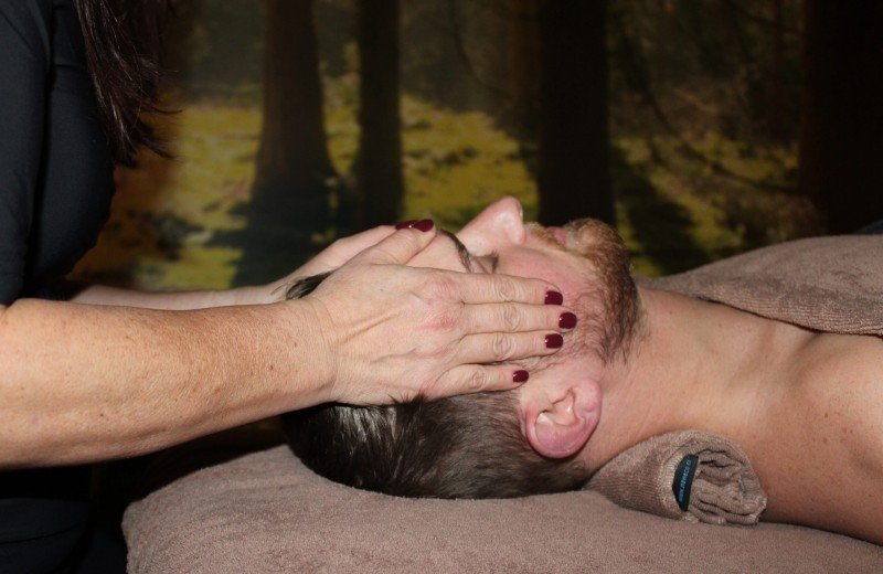 Massage bei Kopfschmerzen